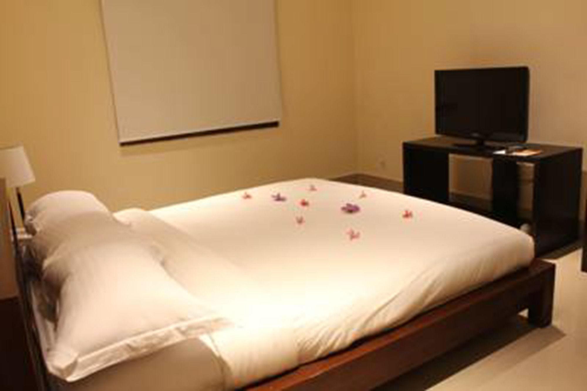 Radha Bali Hotel Kuta Lombok Exteriör bild