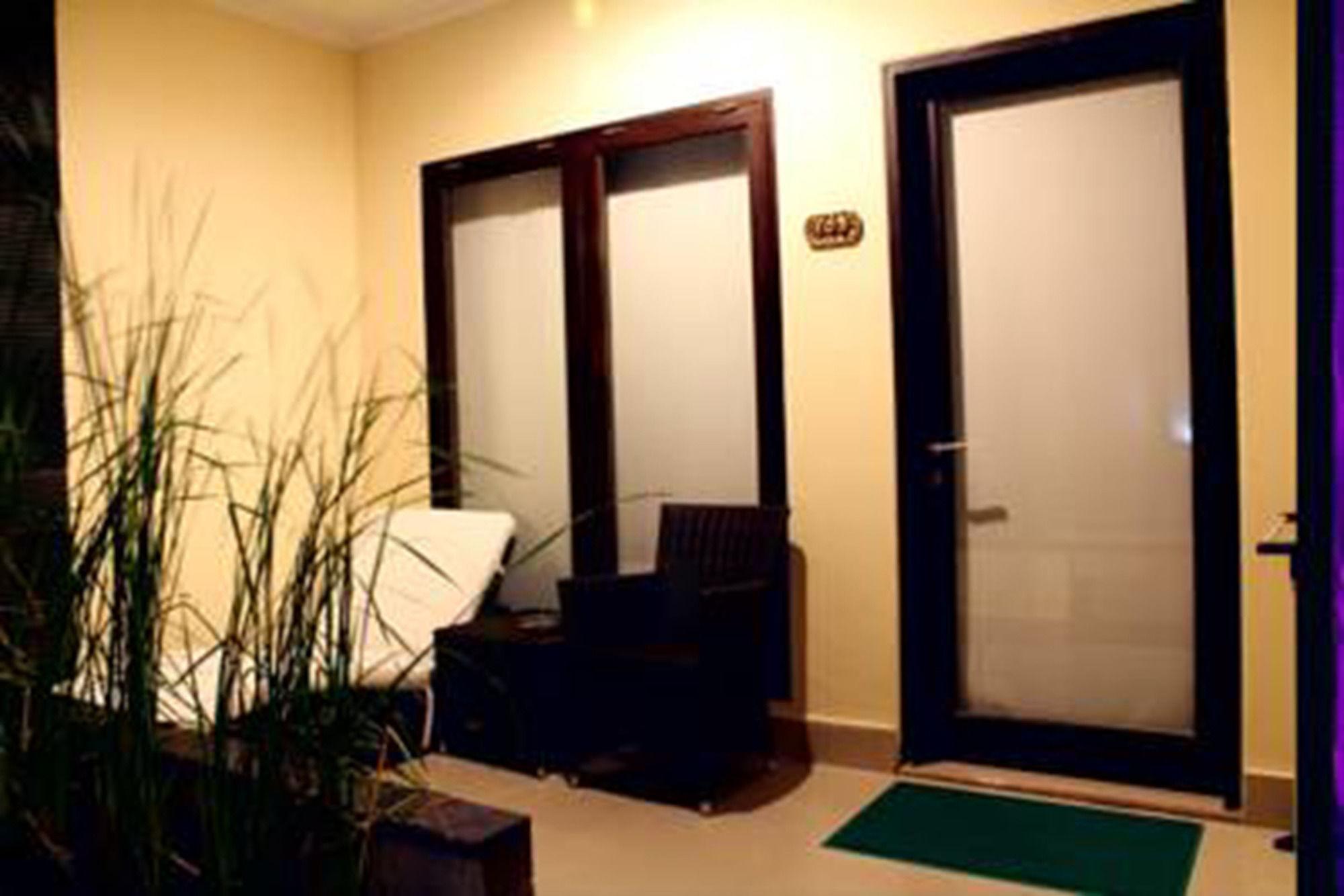 Radha Bali Hotel Kuta Lombok Exteriör bild