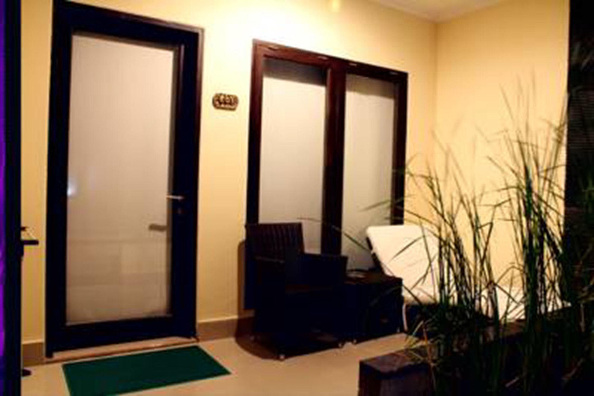 Radha Bali Hotel Kuta Lombok Exteriör bild