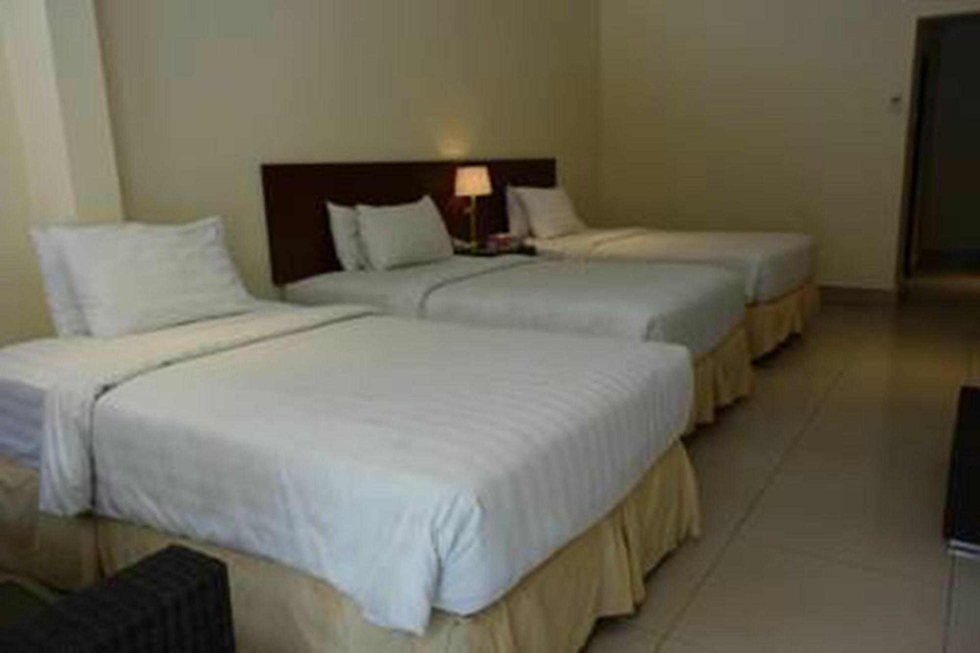Radha Bali Hotel Kuta Lombok Exteriör bild